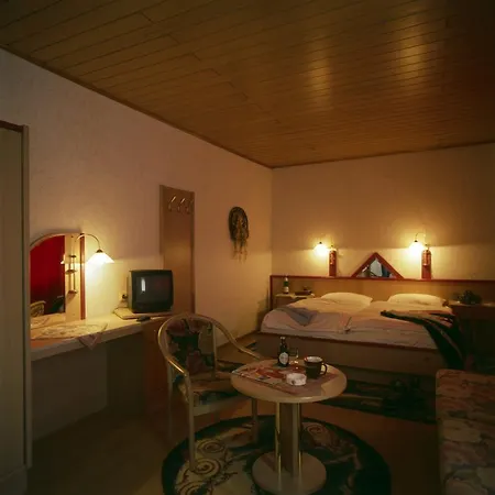 Gasthaus-pension Islekhoehe Gansen Vendégház 3*