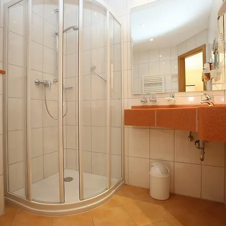 Vendégház Gasthaus-pension Islekhoehe Gansen 3*